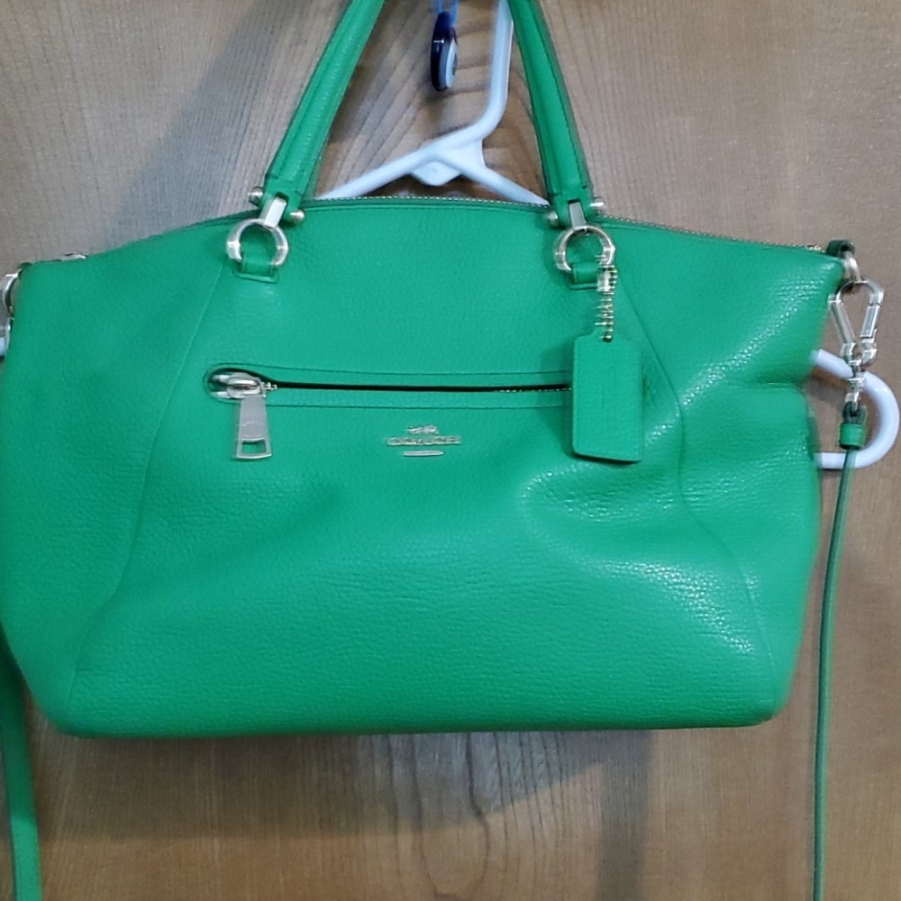 Like new Coach purse! Authentic.
